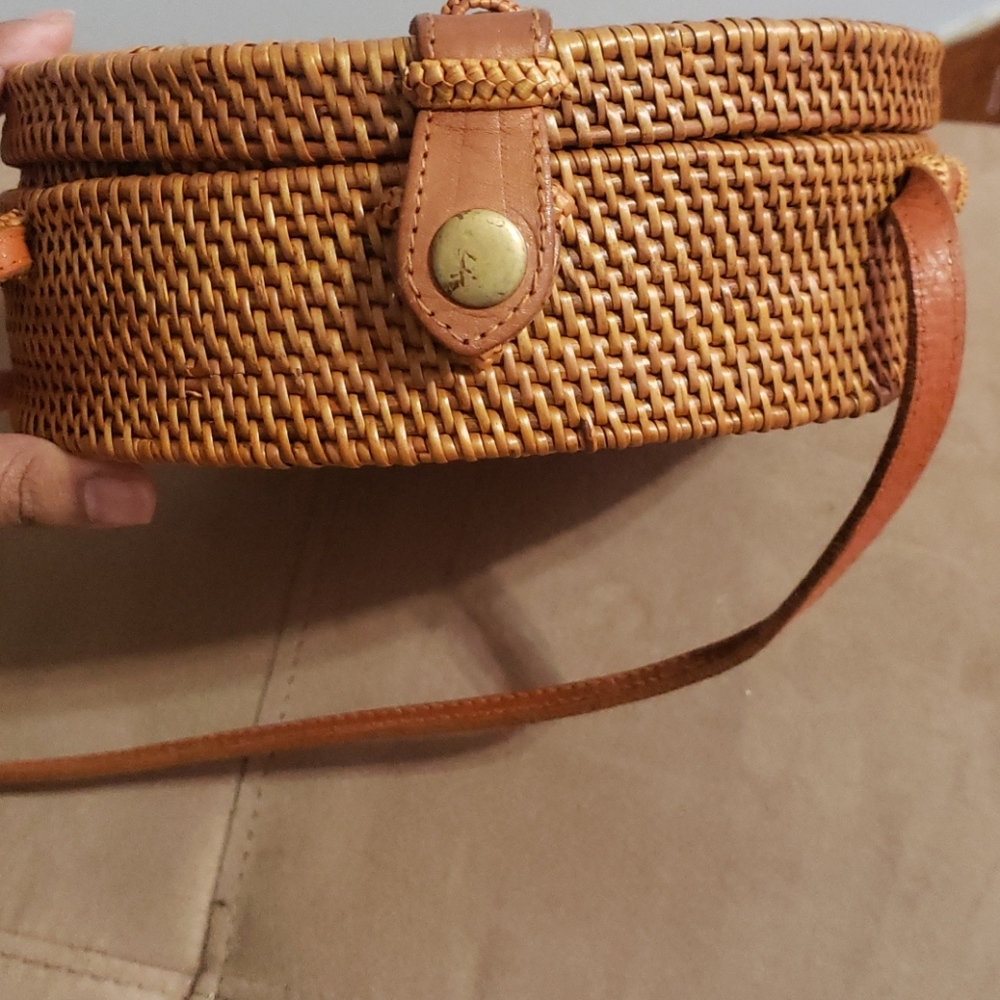 Rattan Crossbody Bag! Gem